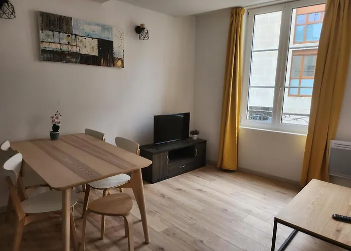 Spacieux 2 Chambres, Lumineux