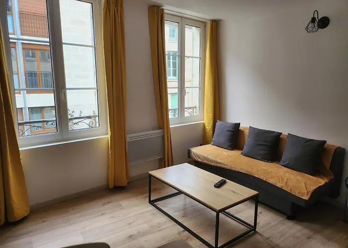 Spacieux 2 Chambres, Lumineux