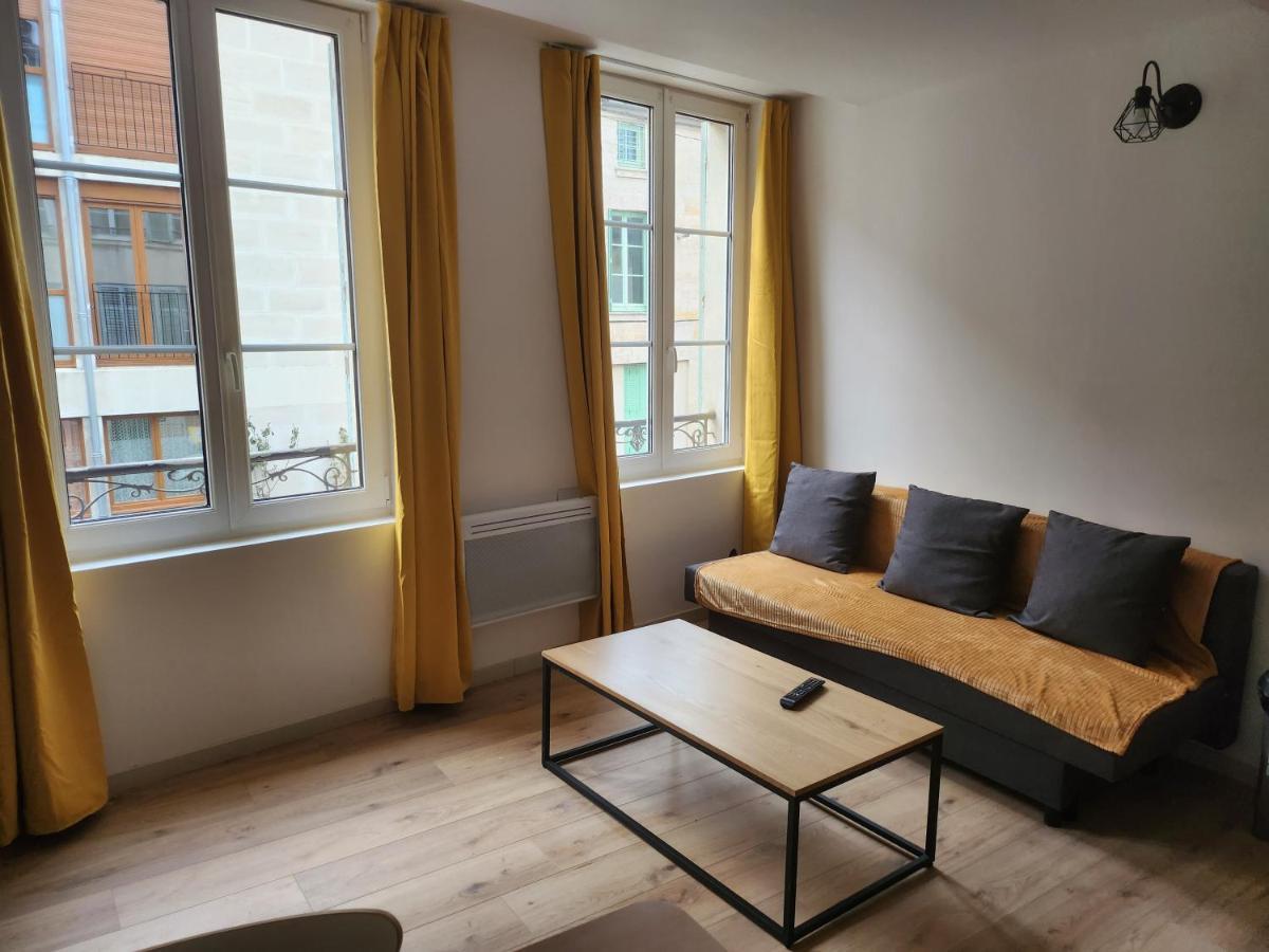 Spacieux 2 Chambres, Lumineux *